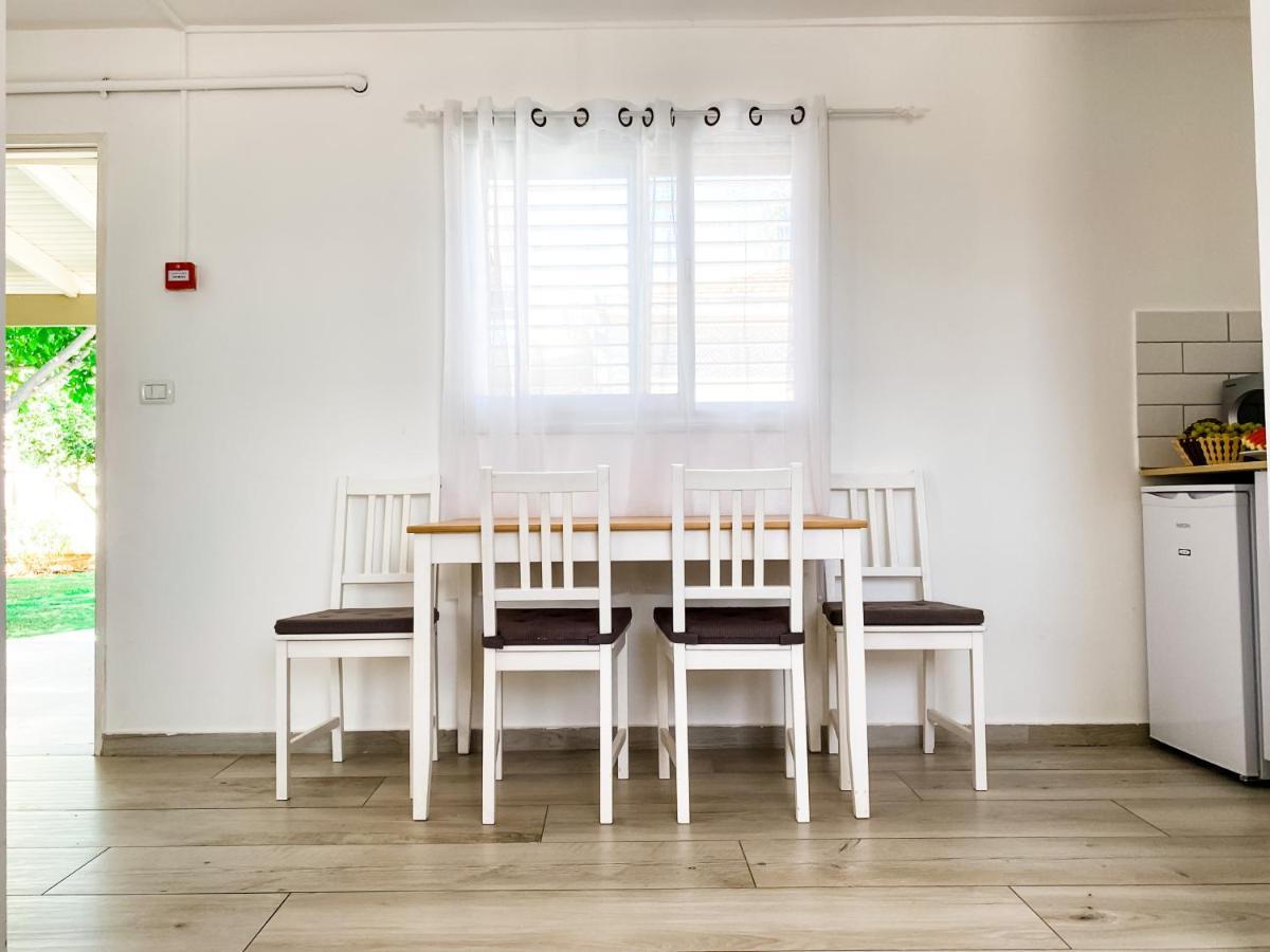 Etzel Tami Hospitality Hotel Neot Golan Buitenkant foto
