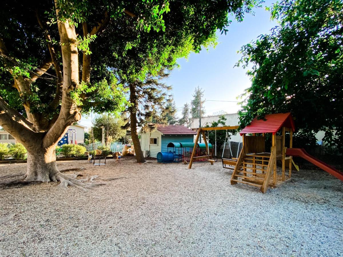 Etzel Tami Hospitality Hotel Neot Golan Buitenkant foto