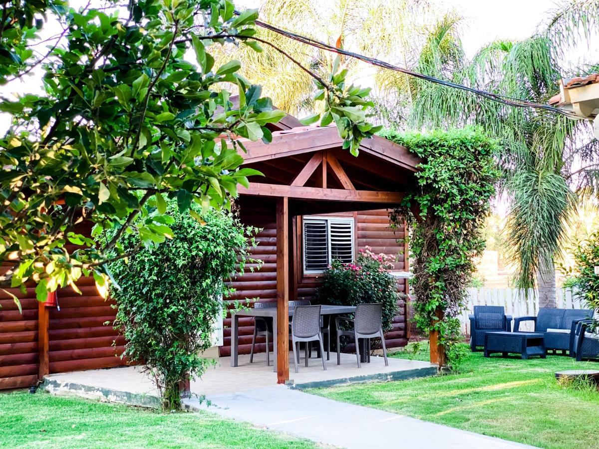 Etzel Tami Hospitality Hotel Neot Golan Buitenkant foto
