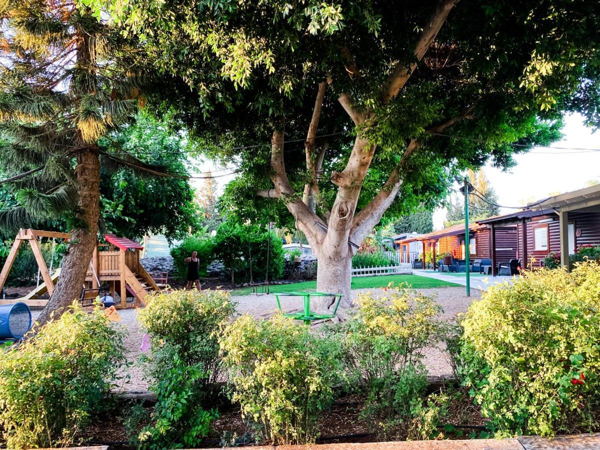 Etzel Tami Hospitality Hotel Neot Golan Buitenkant foto