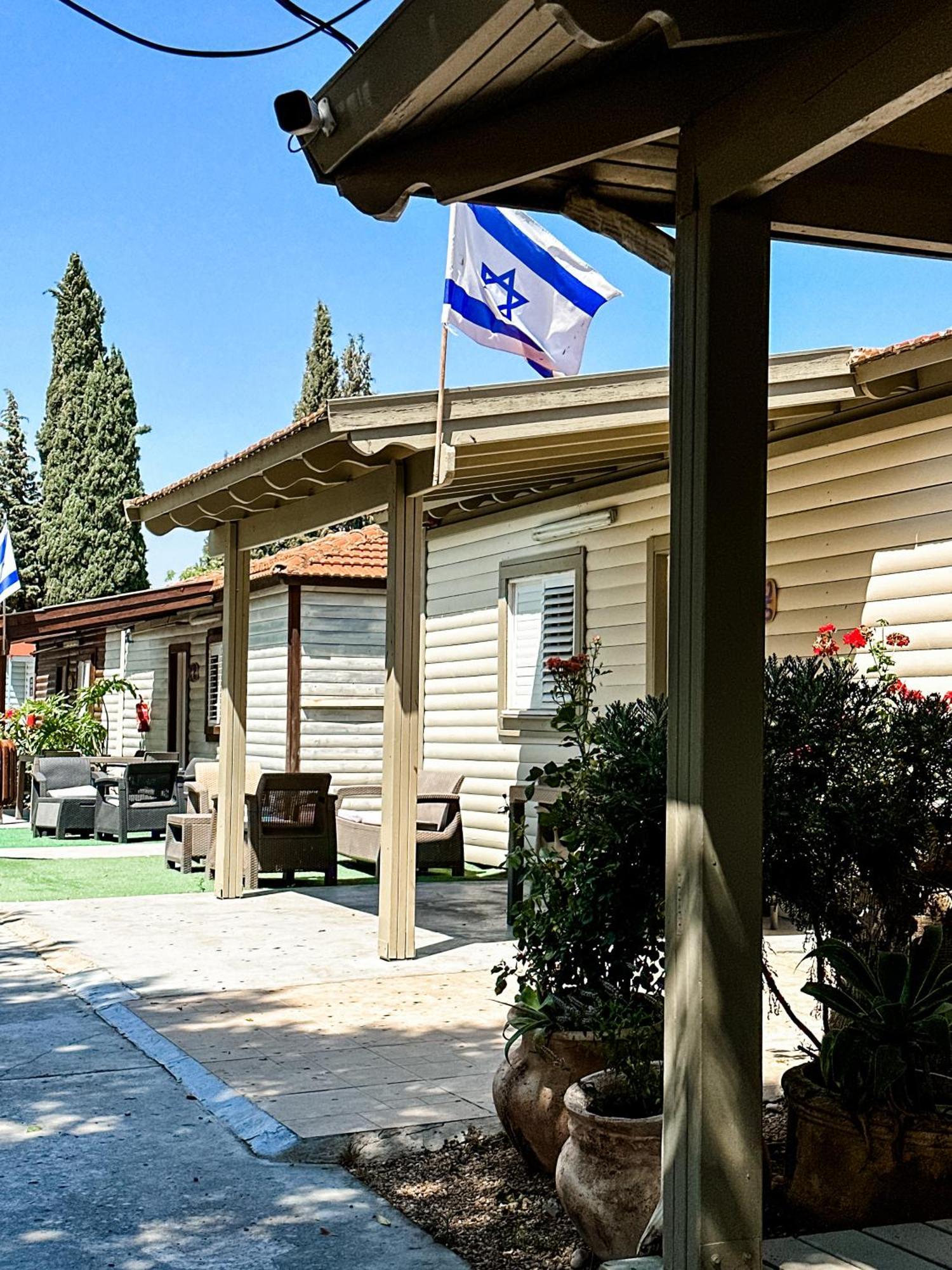 Etzel Tami Hospitality Hotel Neot Golan Buitenkant foto